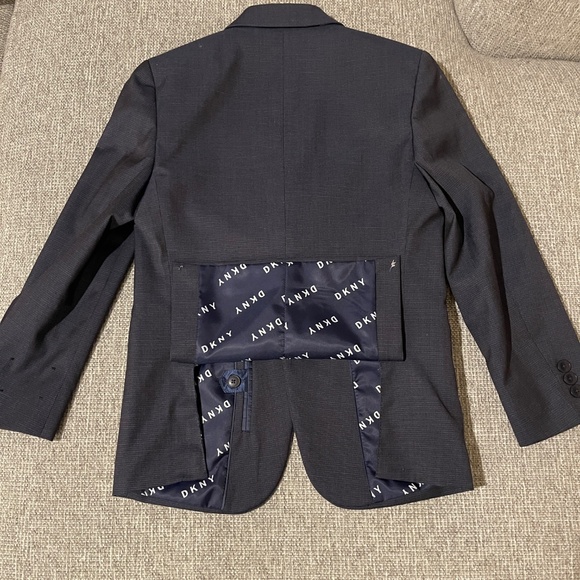 DKNY Boys 2-Piece Suit Size 12 | Dark Navy | Jacket + Pants - Picture 3 of 5